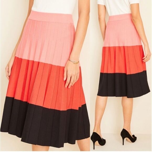 NWT! Ann Taylor colour block knitted skirt‎ - Picture 12 of 12